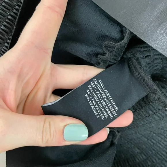 7 For All Mankind Black Faux Leather Smocked Peplum Top Size Small - Picture 4 of 6